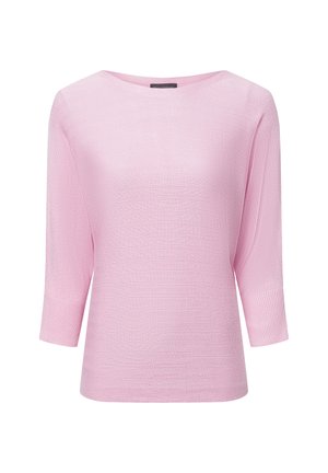 Hellrosa, gestrickter Pullover mit Bootsausschnitt und Drei-Viertel-Ärmeln. Verfügt über gerippte Bündchen und subtile strukturierte Streifen im gesamten Design.