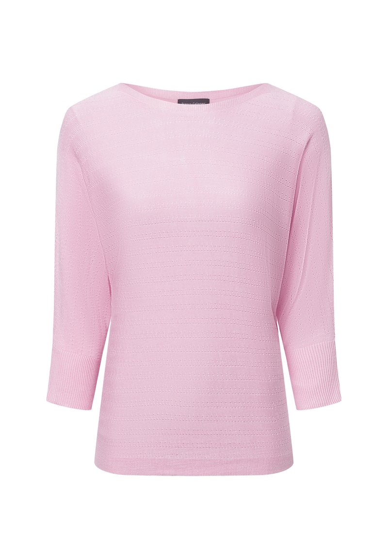 Lichtroze, gebreide pullover met een bootnek en driekwartmouwen. Heeft ribgebreide manchetten en subtiele textuurstreepen overal.