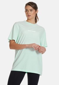 SQUATPROOF LOGO MID PUMP COVER - T-shirt med print - light blue