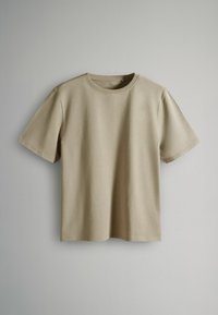 THE SET 4 PACK - Apdrukāts T-krekls - black khaki green cream animal