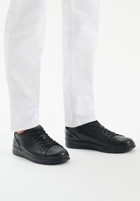 RYŁKO - Sneakersy niskie