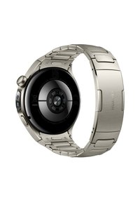 Smartwatch mit einem silbernen Metallband. Das runde Gehäuse hat einen schwarzen Glasboden und eine Krone an einer Seite sowie zwei Tasten.