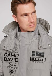 Camp David STEPP MIT KAPUZE UND RIPSTOP-DETAILS - Winterjacke - grey