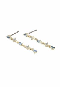 Guldtonade hängeörh ängen med växlande blå och klara gemstones i olika former längs en länkat kedjedesign.