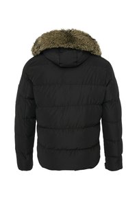 Schwarze Steppjacke mit abnehmbarem Kapuzen, ausgestattet mit Kunstpelzbesatz und gesteppter Optik. Weiche Oberfläche mit sichtbaren Nähten und zylindrischer Form.