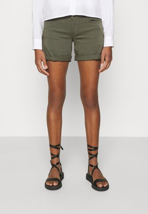 PAOLA - Shorts - lizard