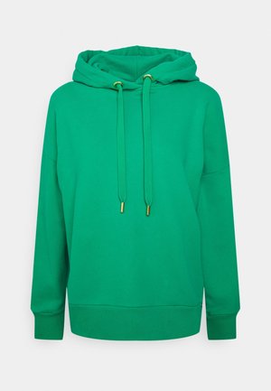 Groene hoodie met lange mouwen, vooraan met trekkoorden en geribbelde manchetten en zoom, tegen een effen lichte achtergrond.