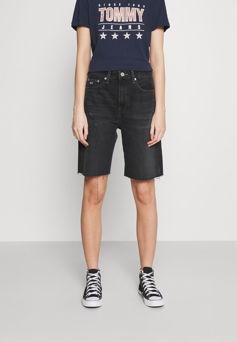 Tommy Jeans - HARPER BERMUDA - Džínové kraťasy - black denim, Zvětšit