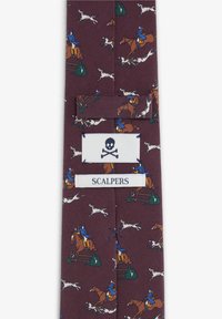 Burgundy tie with equestrian pattern featuring horses and hounds. Includes a white label with a skull graphic and "SCALPERS" text.