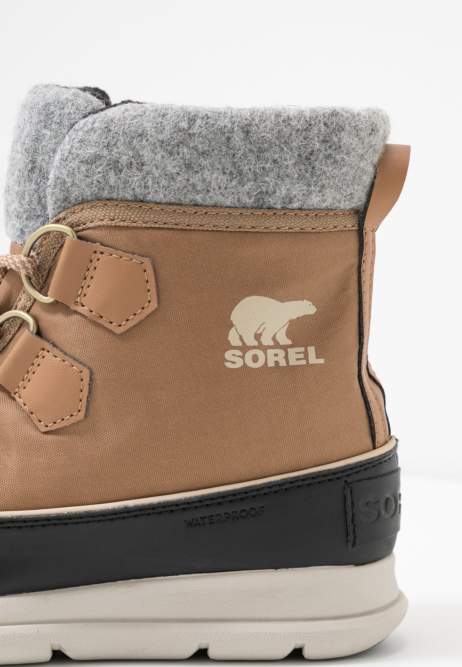 sorel low boots