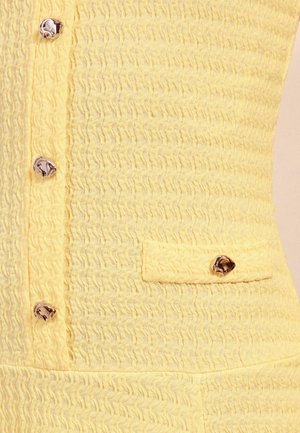 Friends Like These, REGULAR FIT - DROP WAIST SLEEVELESS TEXTURED JERSEY MIDI DRESS . - Jerseyjurk - yellow