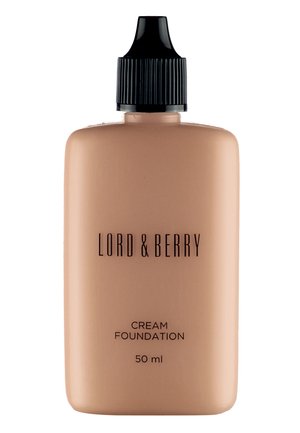 Beige rektangulær flaske med Lord & Berry cream foundation med sort skruelåg, mærket 50 ml.