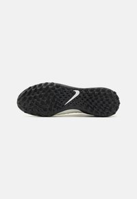 Nike Performance PHANTOM GX 2 PRO TF - Muru jalgpallisaapad - white/black/metallic gold coin