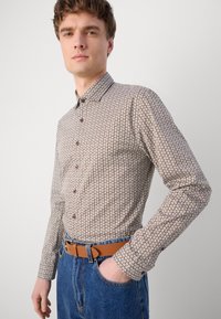 Lindbergh SUPERFLEX SHIRT - Camicia - deep brown