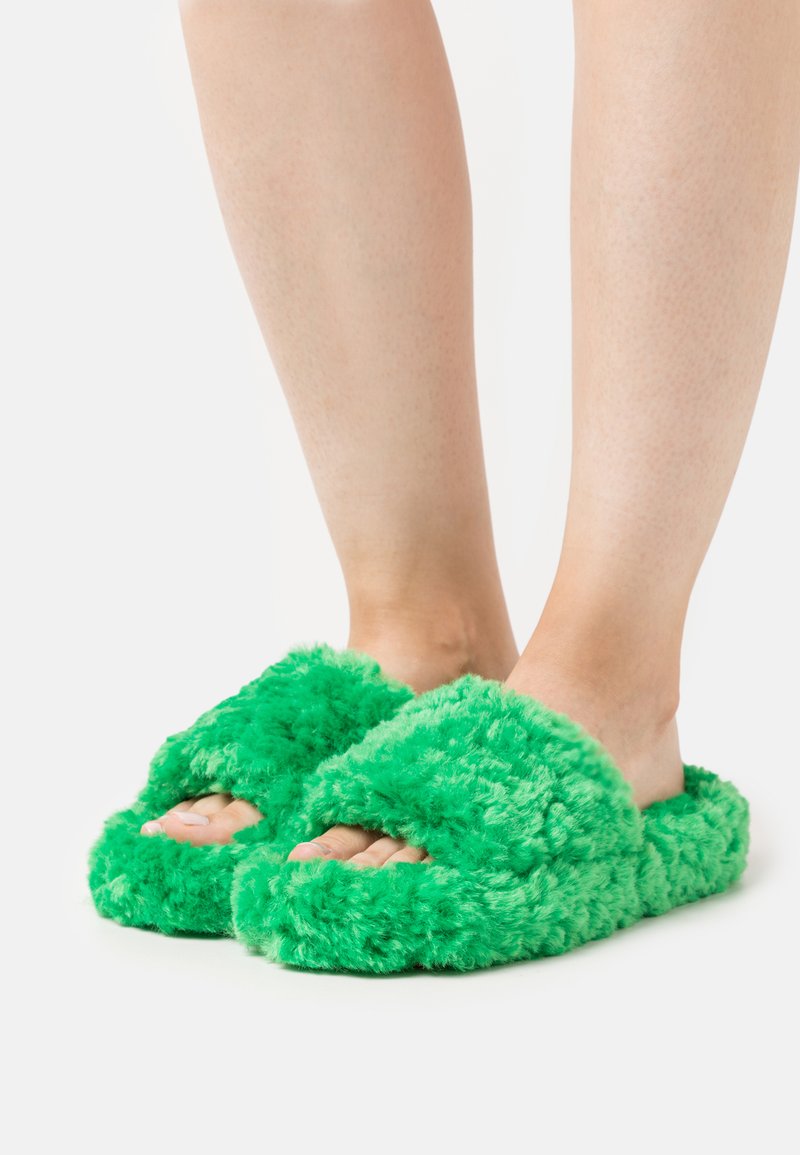 Nly by Nelly MEGA FLUFF FLAT Slippers green Zalando.ie