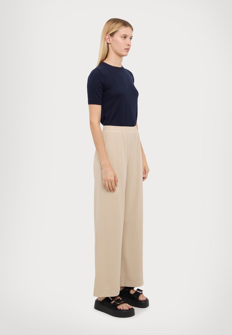 Max Mara Leisure VELES - Trousers - beige