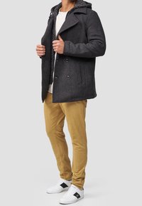 INDICODE JEANS Cappotto corto - black