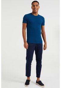 WE Fashion FUNDAMENTALS - T-shirt basic - blue