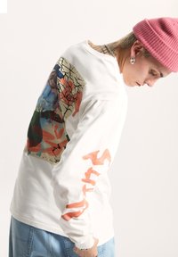 Vans RAW INSTINCT - Pitkähihainen paita - white