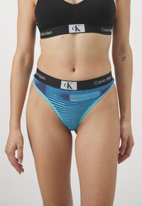 Calvin Klein Underwear MODERN THONG 1996 COTTON - String - infared lines/eggshell blue