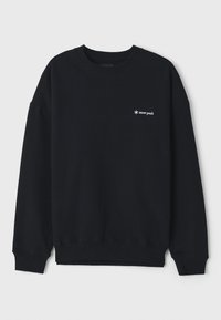 Sweater - black