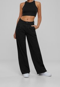 Urban Classics Broek - black
