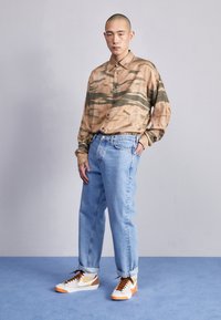 Nike Sportswear BLAZER MID 77 PRO CLUB - Vysoké tenisky - light bone/sail/sesame/pecan/sail/hot curry