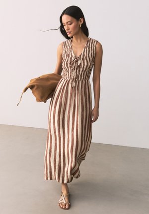 Next, TALL FIT V-NECK SHIRRED BODY - Vestito lungo - chocolate brown cream stripe