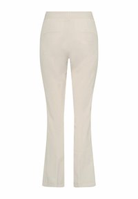 Pantalon beige à jambes droites avec poches passepoilées à l'arrière et passants pour ceinture, présenté de dos sur un fond blanc.