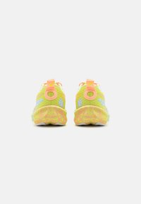 ASICS NOOSA TRI 16 - Chaussures de running sur route - safety yellow/cool matcha