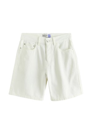 Weiße Denim-Bermuda-Shorts mit Fronttaschen, Gürtelschlaufen und einem Knopfverschluss an der Taille.
