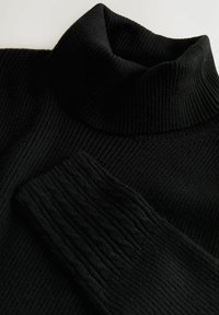 Non sélectionné, black