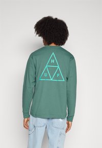HUF TEE UNISEX - Topper langermet - pine