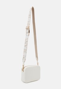 JOOP! Jeans GIRO CLOE SHOULDERBAG - Borsa a tracolla - white