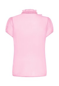 Blouse rose clair à manches courtes avec col haut volanté et manches légèrement bouffantes, vue de dos sur fond blanc.