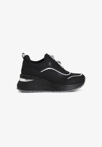 Selezionato, black