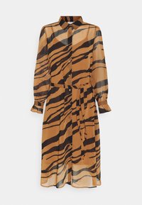Abito camicia in tessuto trasparente e leggero con motivo a strisce di tigre beige e nere. Presenta colletto, maniche lunghe e vita con cintura.