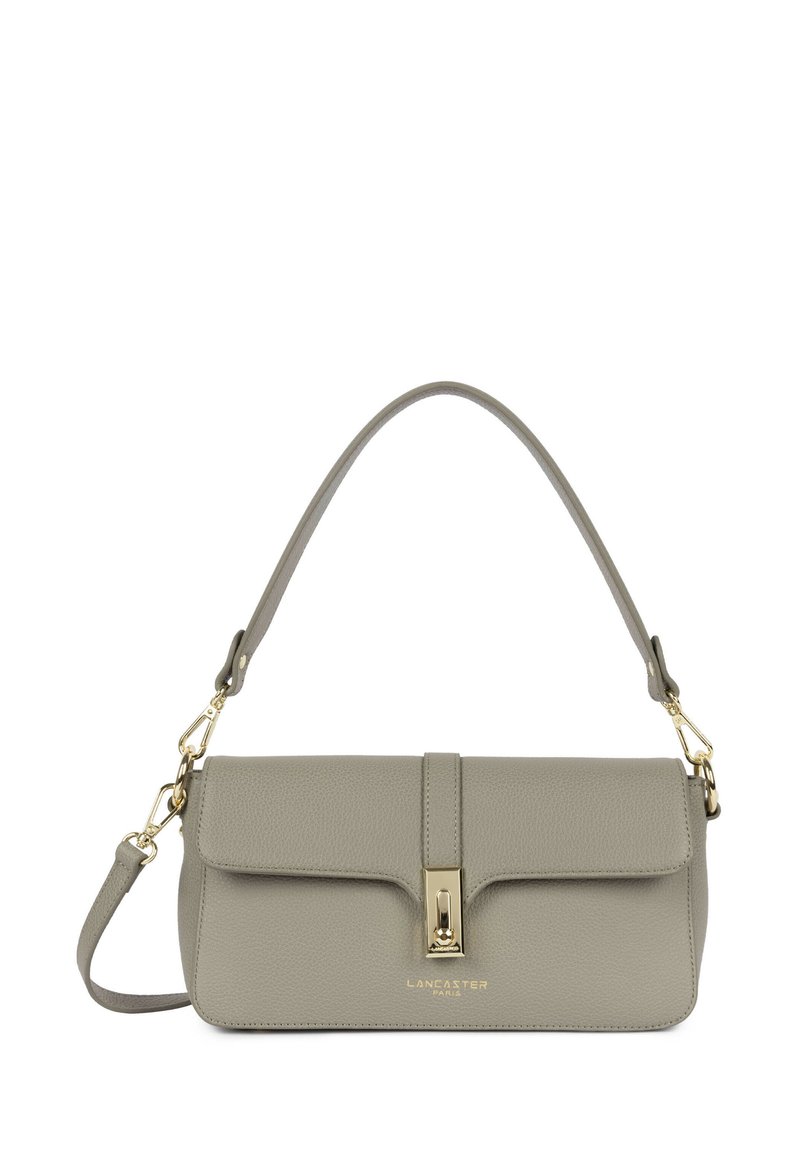 Grijze leren handtas met een gestructureerd ontwerp, voorzien van een gouden metalen sluiting en een afneembare schouderriem.