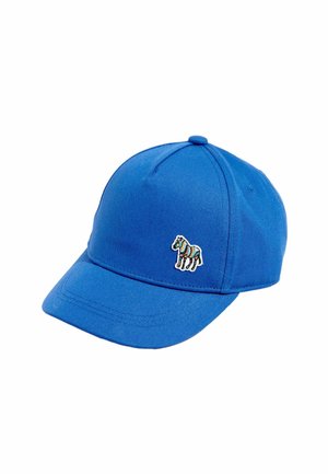 Blaues Baseballcap mit einem kleinen, mehrfarbigen Zebra-Stickerei auf dem vorderen linken Bereich, einfarbiger Hintergrund.