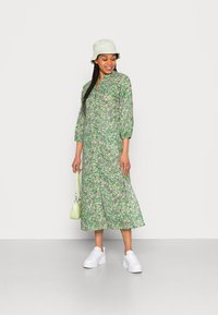 b.young HANIA DRESS - Vestido camiseiro - mint green mix