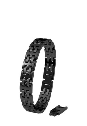 Schwarzes Metalluhrenarmband mit einem abgenommenen Verschlussteil, separat auf weißem Hintergrund gezeigt.