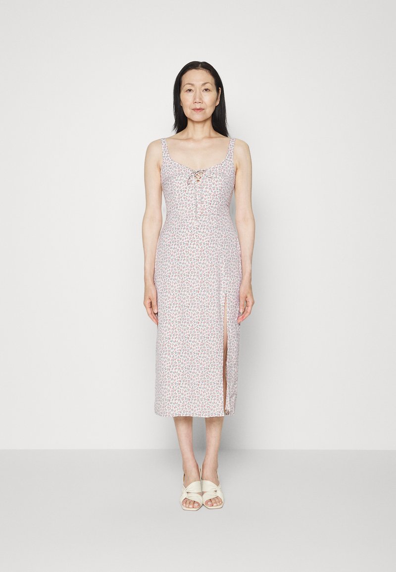 Damen Kleider | Abercrombie & Fitch RUFFLE FLIRTY DRESSEtuikleidwhite/weiß - YA54840 Damen Kleider | Abercrombie & Fitch RUFFLE FLIRTY DRESSEtuikleidwhite/weiß - YA54840