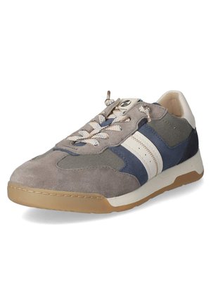 Grauer und marineblauer Freizeitsneaker mit weißen Streifen, beigen Schnürsenkeln und Gummisohle, leicht schräg gestellt, um Vorder- und Seitendetails zu zeigen.