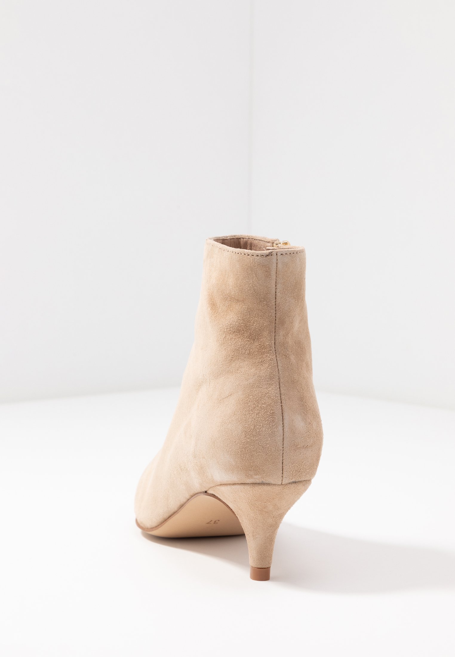KIOMI Enkellaarsjes met hoge hak beige Zalando.nl KIOMI Korte laarzen beige Zalando.nl