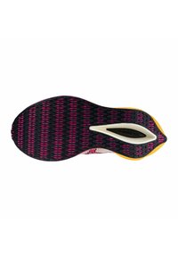 Suela de zapato con una base negra, que presenta un patrón texturizado de líneas rosas. Acentos amarillos en el talón y un diseño central de olas blancas.