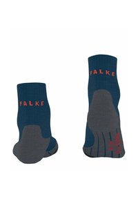 Blauwe en grijze sokken met ribbelpatroon, verstevigde hiel- en teenstukken, en het "FALKE" logo in het rood op het bovenste deel.