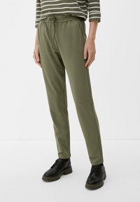 s.Oliver MET ELASTISCHE BAND - Spodnie treningowe