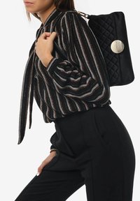 Miriade A EVELYNE - Håndtasker - nero
