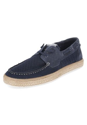 Marineblaue legere Bootsschuh mit Mesh-Obermaterial, Veloursleder-Schnürdetail, beige gewebter Sohle und weißen Nähten entlang des Zehenbereichs.