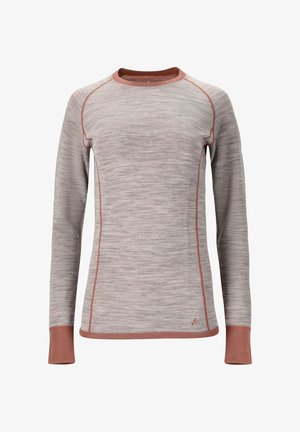 Langærmet crew neck top i lysegrå med en subtil tekstur. Kontrasterende ferskenfarvede detaljer langs sømmene og mancherne. Blødt stof for optimal komfort.